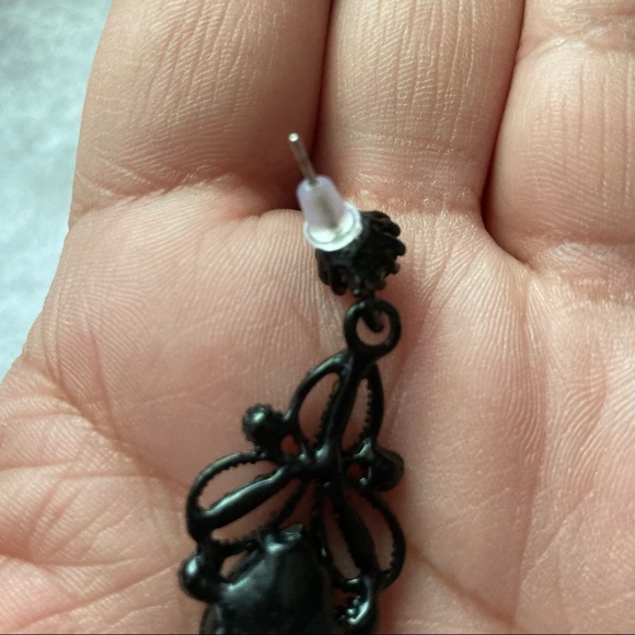 Black Chandelier Drop Earrings - Picture 4 of 4